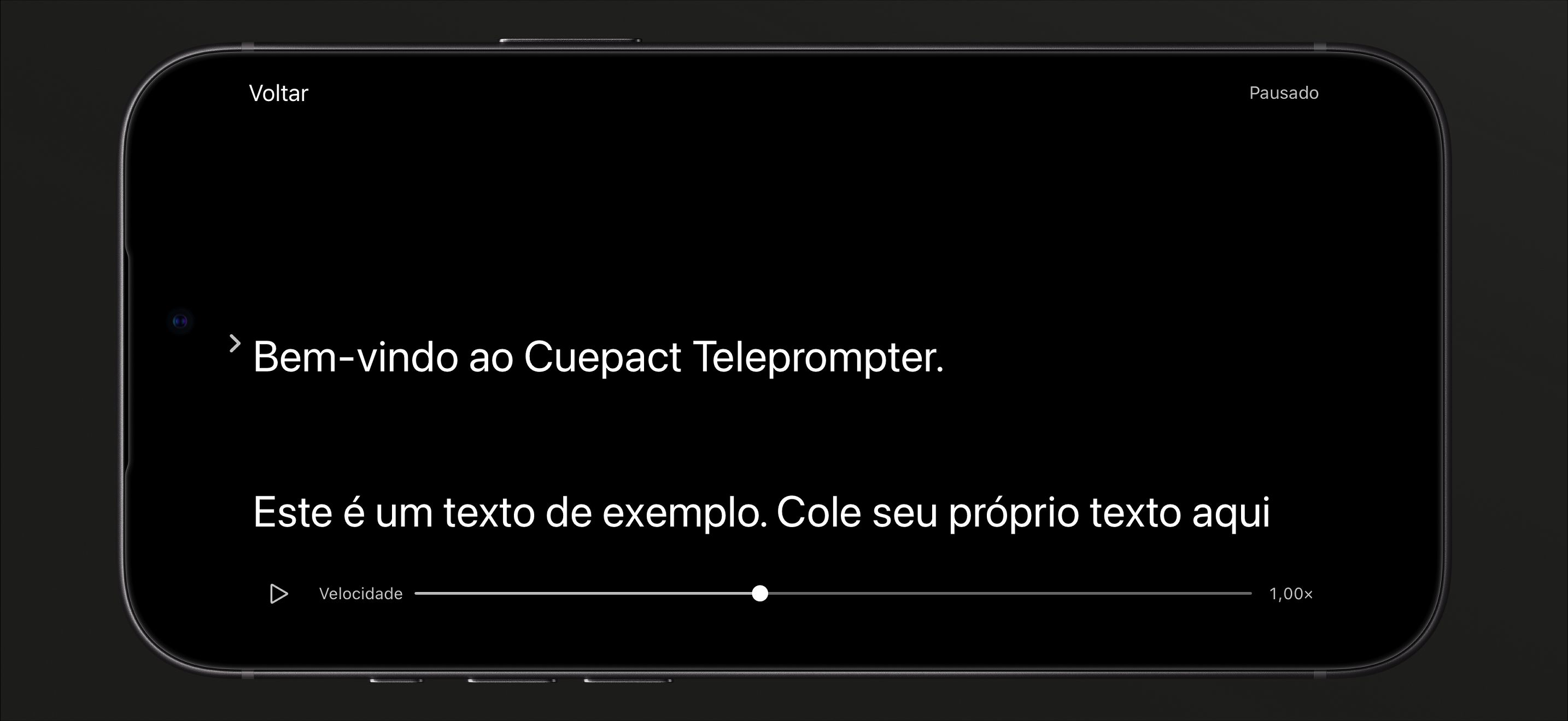 Cuepact Teleprompter no iPhone no modo de leitura pausado, com o botão de reprodução e a barra de velocidade.