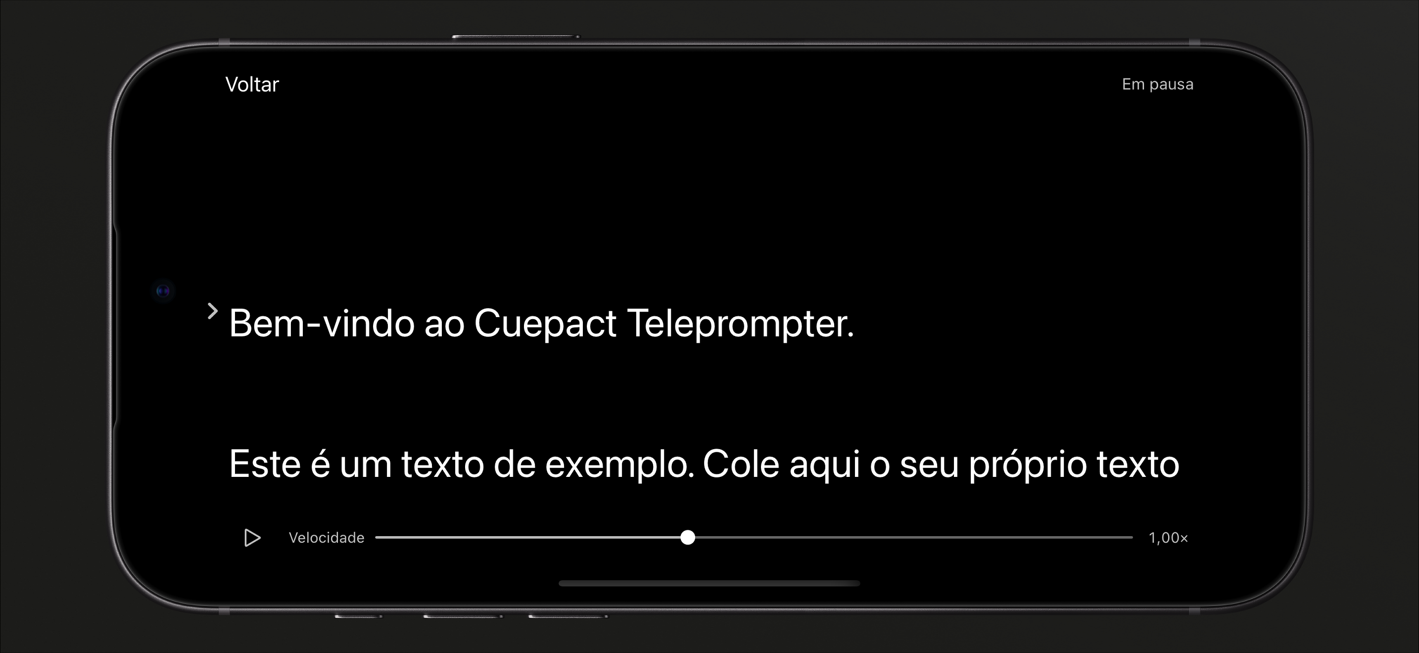 Cuepact Teleprompter no iPhone no modo de leitura em pausa, com o botão de reprodução e a barra de velocidade.